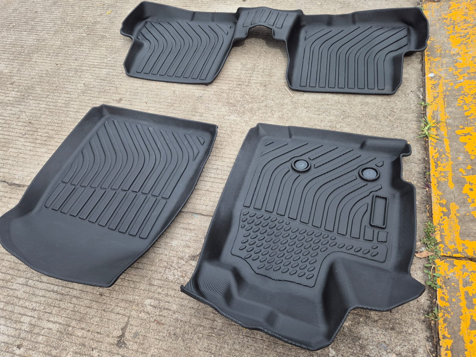 Tapetes para Renault Duster 3D - 2022 en adelante ( 3 piezas ) - Image 6