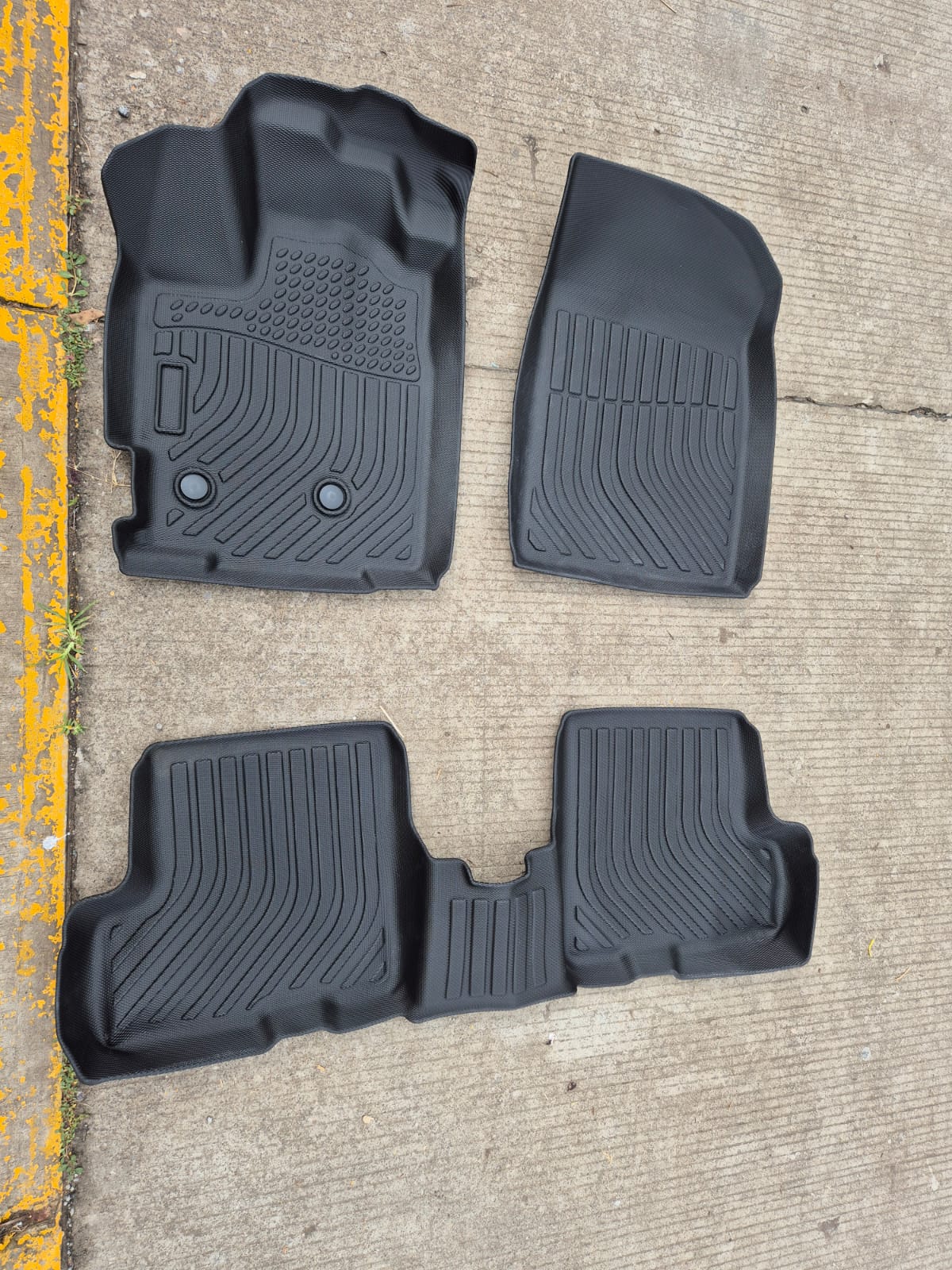Tapetes para Renault Duster 3D - 2022 en adelante ( 3 piezas ) - Image 2