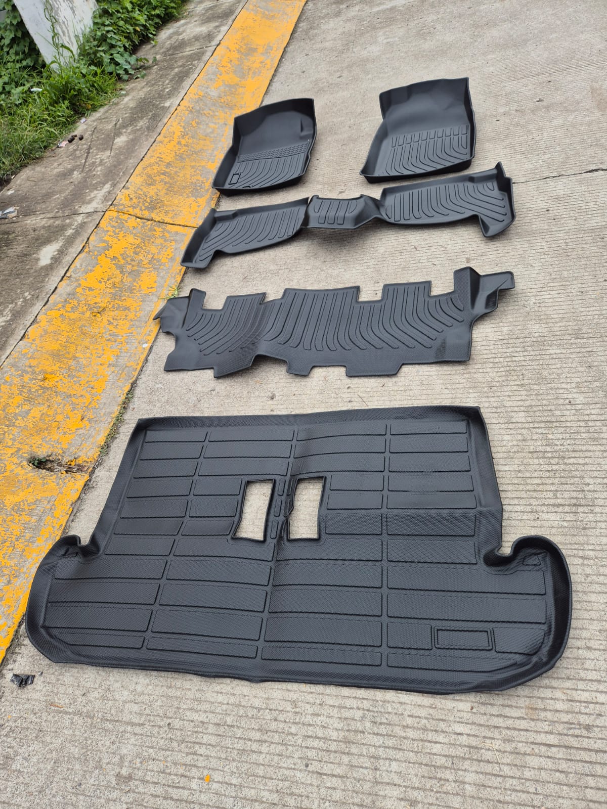 Tapetes para Toyota Avanza 2022 - Image 10